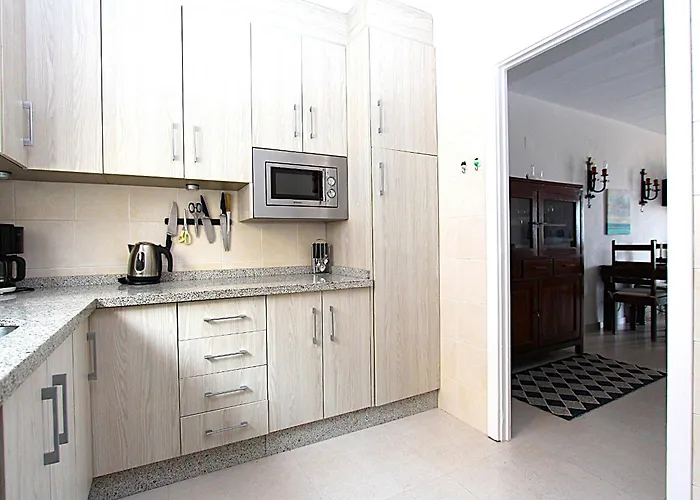 Plaza Cadiz 10 * Nerja