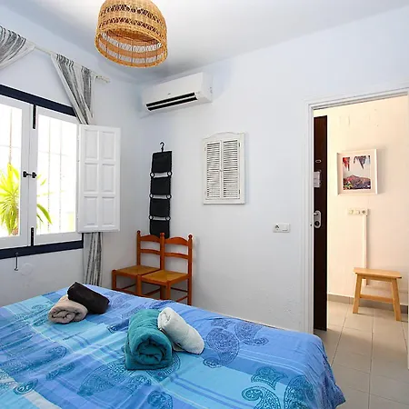 Plaza Cadiz 10 فيلة نيرخا