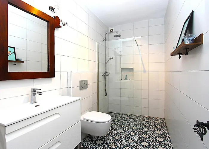 Plaza Cadiz 10 Nerja